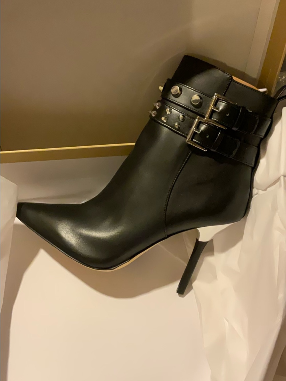 Michael Kors booties - Picture 3 of 16